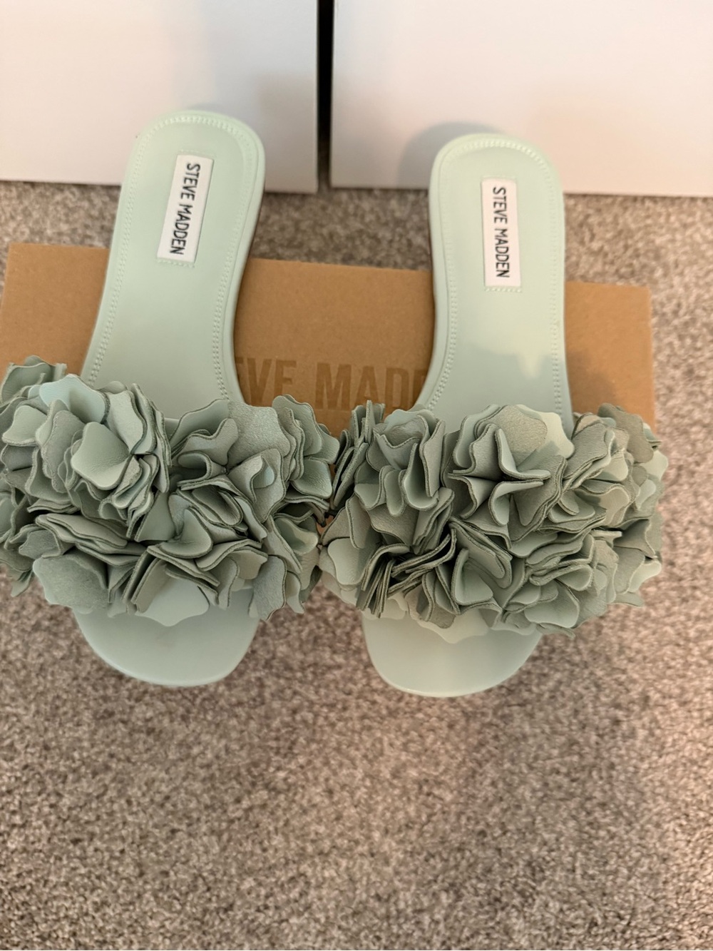 Steve Madden Flo Sandals Size 8.5 EUC